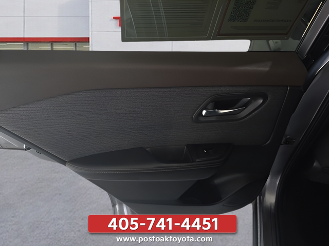 Used 2021 Gray Nissan SV image 21
