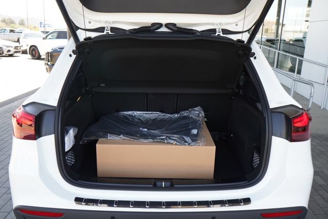 New 2026 Polar White Mercedes-Benz GLA 250 image 34