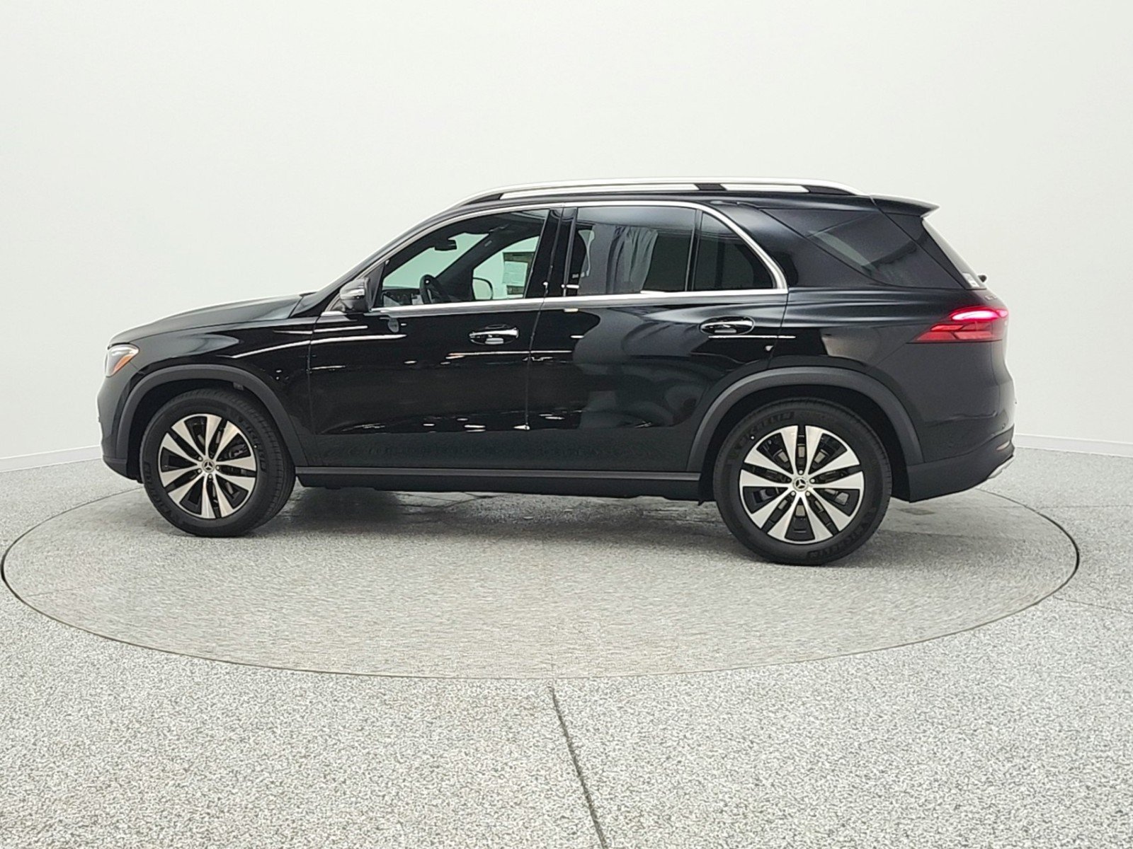 New 2026 Black Mercedes-Benz GLE 350 SUV image 8