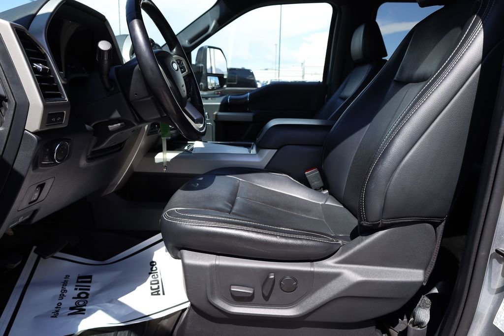 Used 2022 Silver Metallic Ford LARIAT image 11