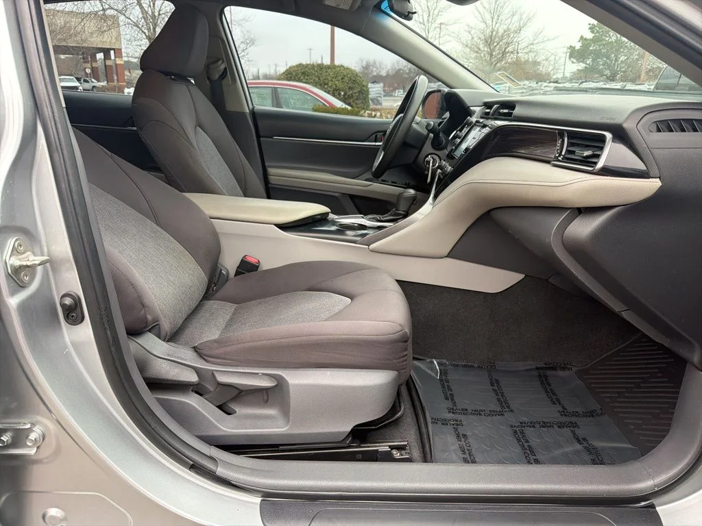 Used 2019 Silver Toyota LE image 31