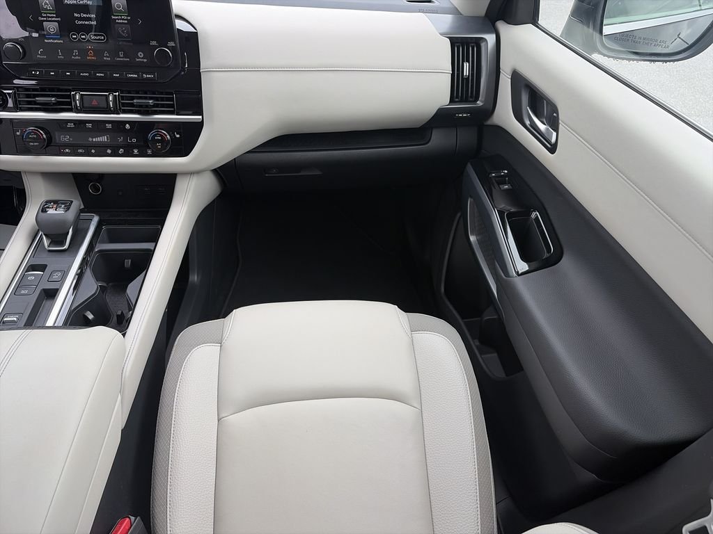 Used 2025 Black Nissan SL image 17