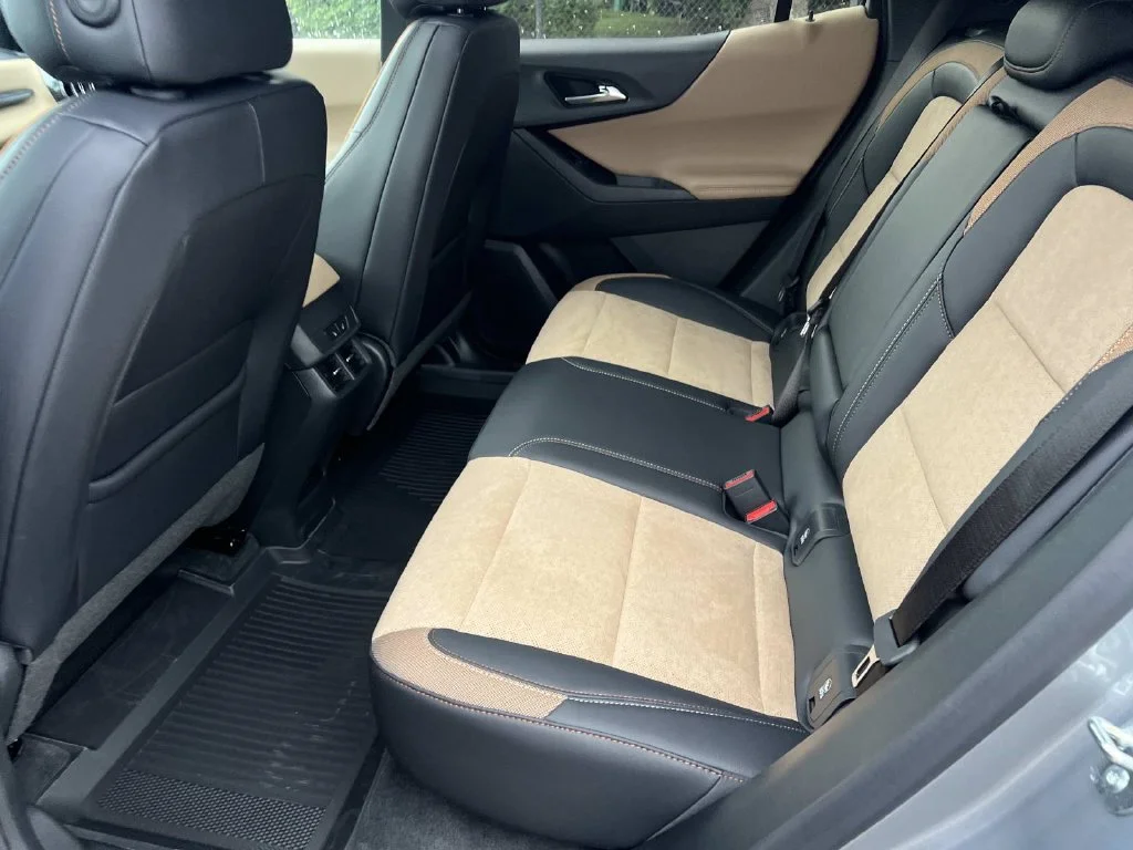 2027 Chevrolet Equinox ACTIV - Photo 9