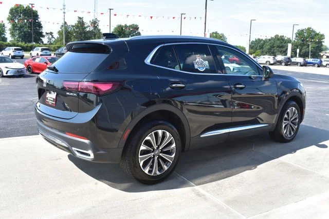 Used 2024 Black Buick Preferred image 5
