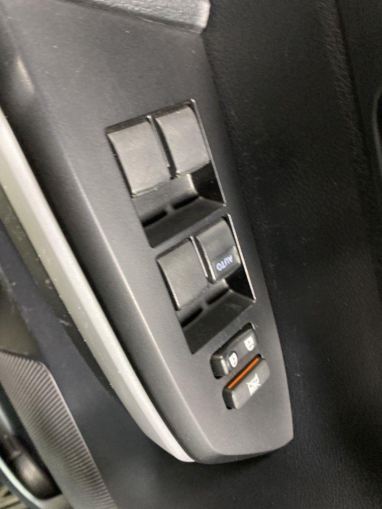 Used 2019 Midnight Black Metallic Toyota SR5 image 19