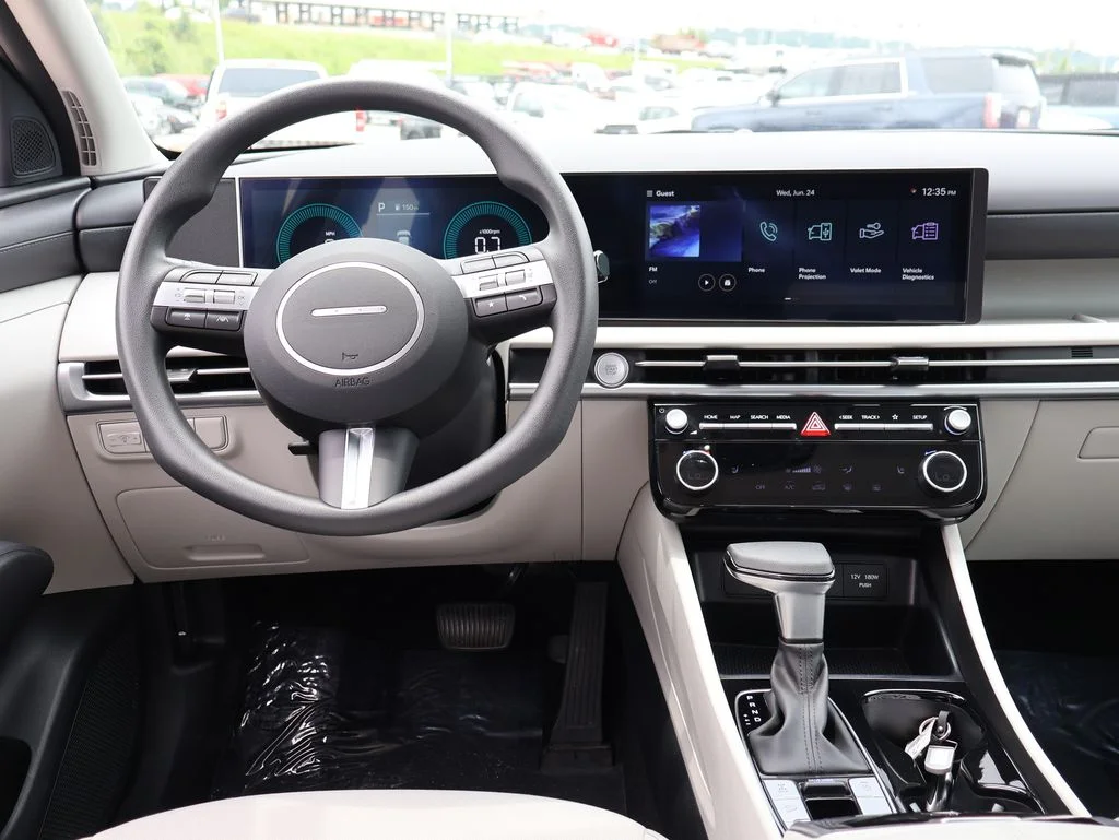 Used 2026 Silver Hyundai SEL image 19