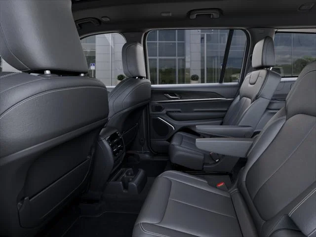 New 2026 Silver Zynith Exterior Paint Jeep Limited image 49
