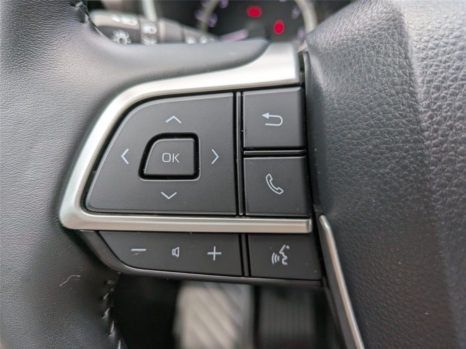 Used 2023 Midnight Black Metallic Toyota XLE image 25