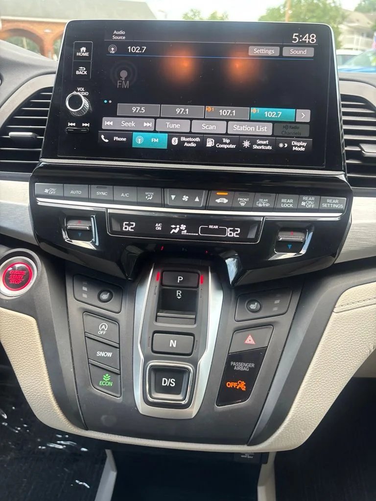 Used 2025 Gray Honda EX-L image 13