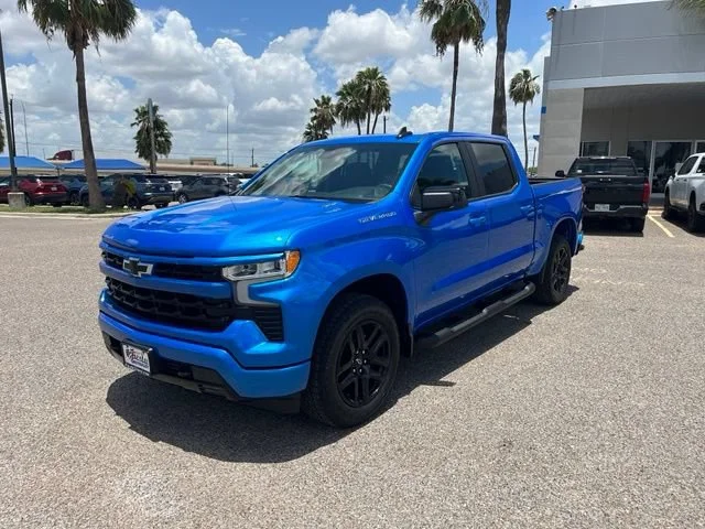 Used 2026 Riptide Blue Metallic Chevrolet RST image 3