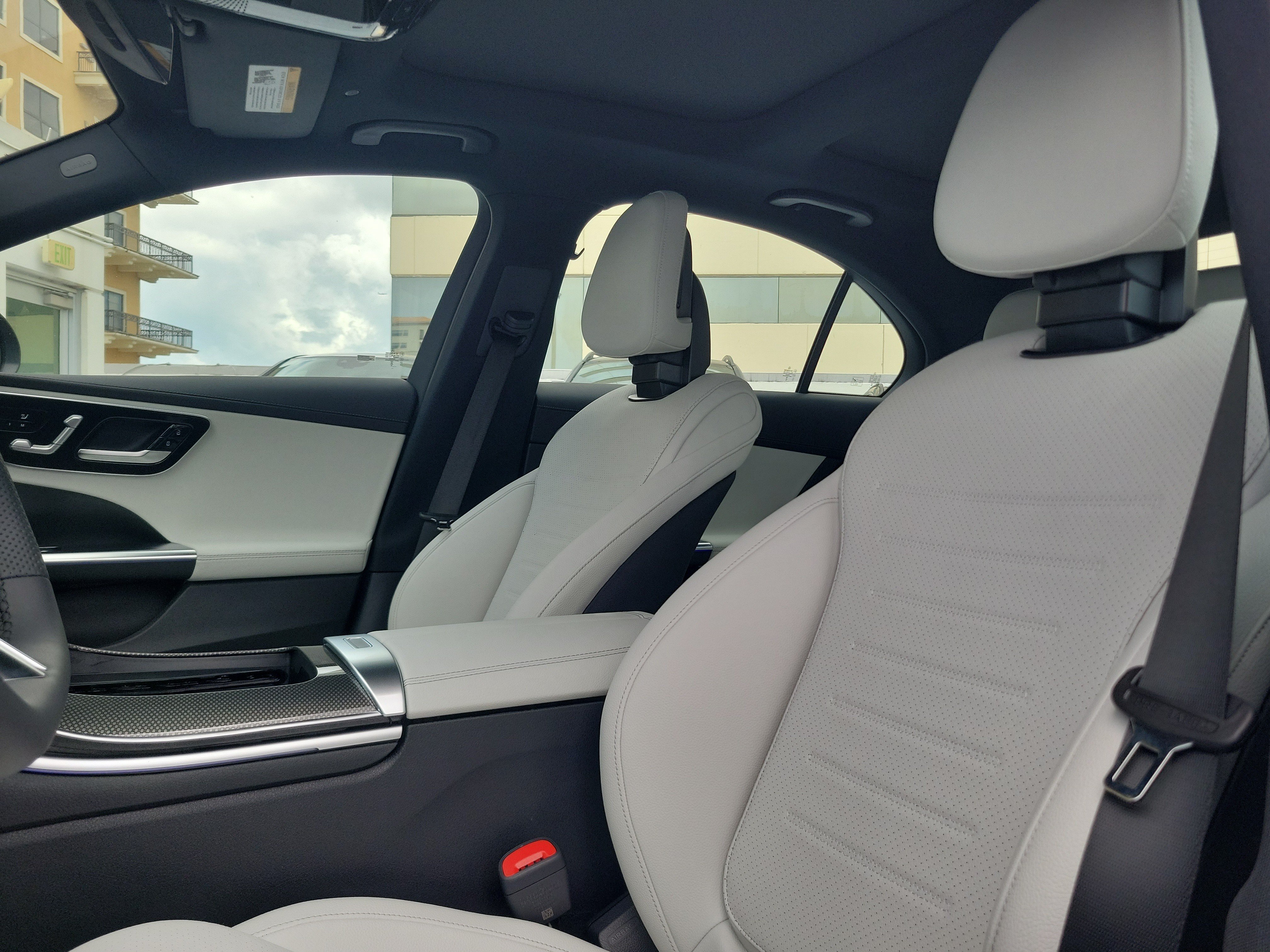 New 2026 MANUFAKTUR Alpine Grey Mercedes-Benz C 300 image 22