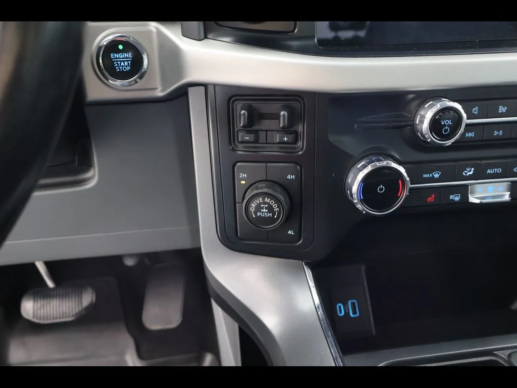 Used 2022 White Ford XLT image 15