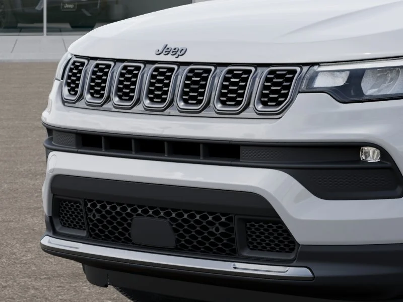New 2026 Bright White Clearcoat Jeep Latitude image 40
