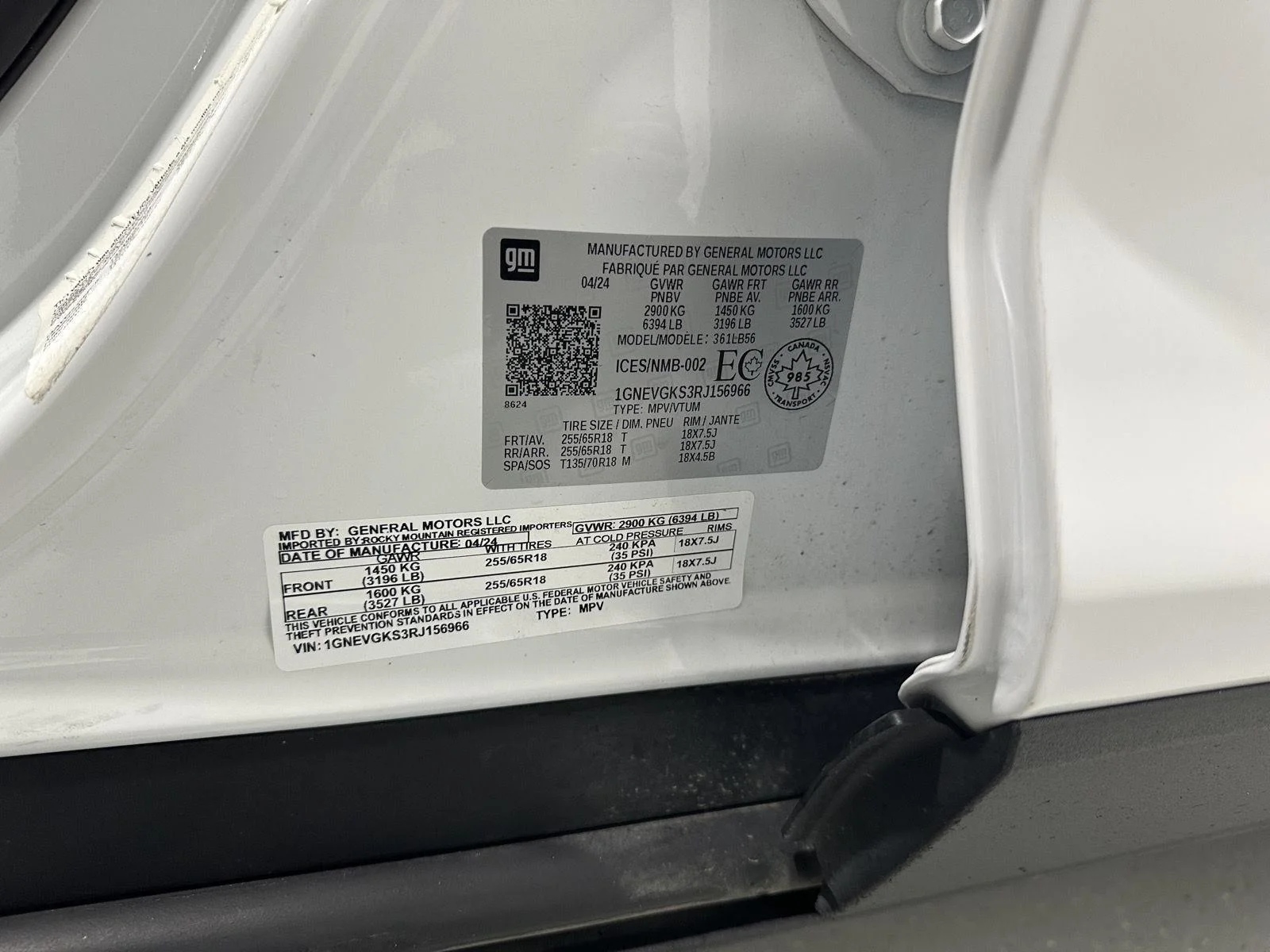 Used 2024 Summit White Chevrolet LT image 31