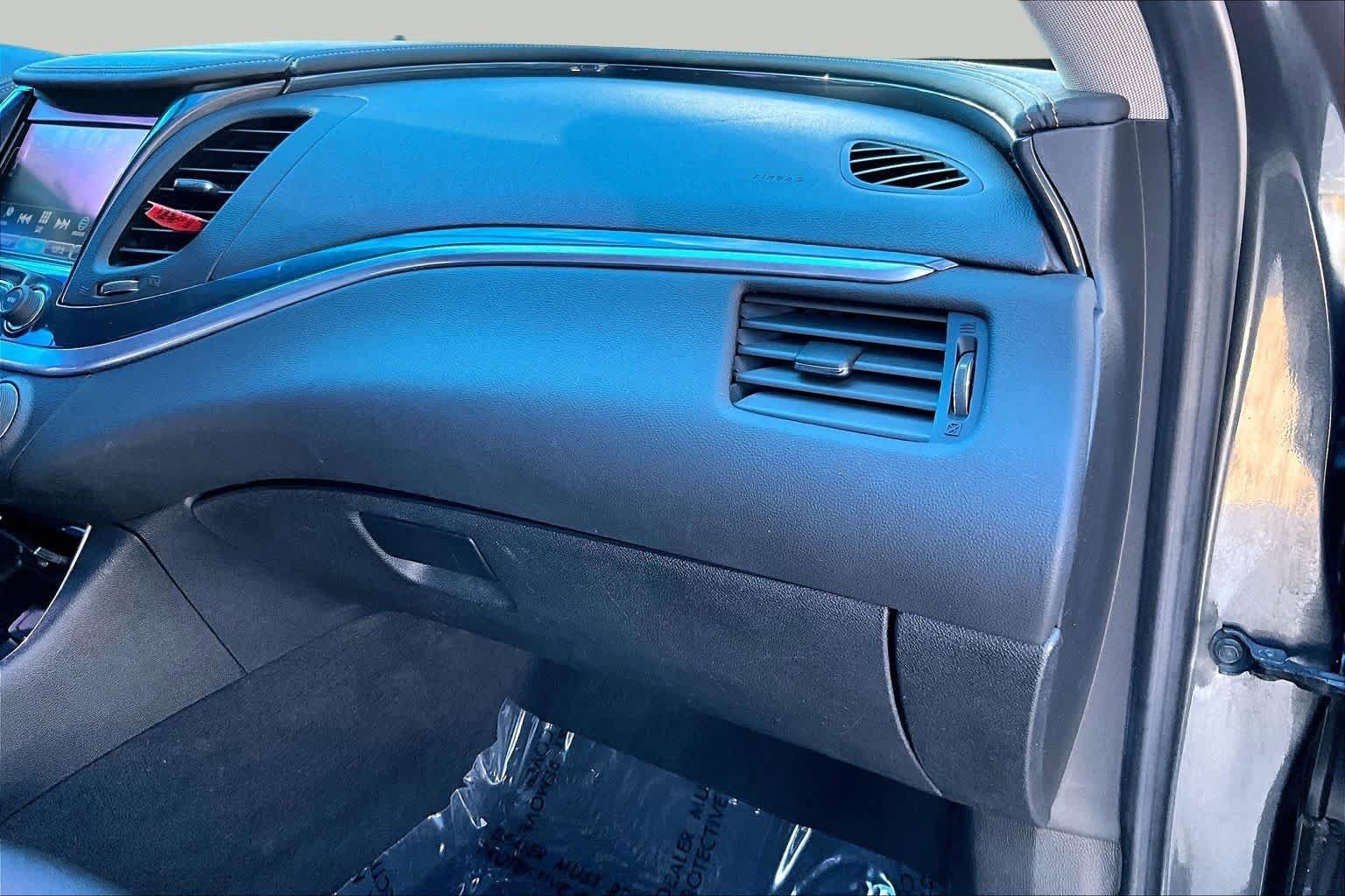 Used 2019 Nightfall Gray Metallic Chevrolet LT image 17