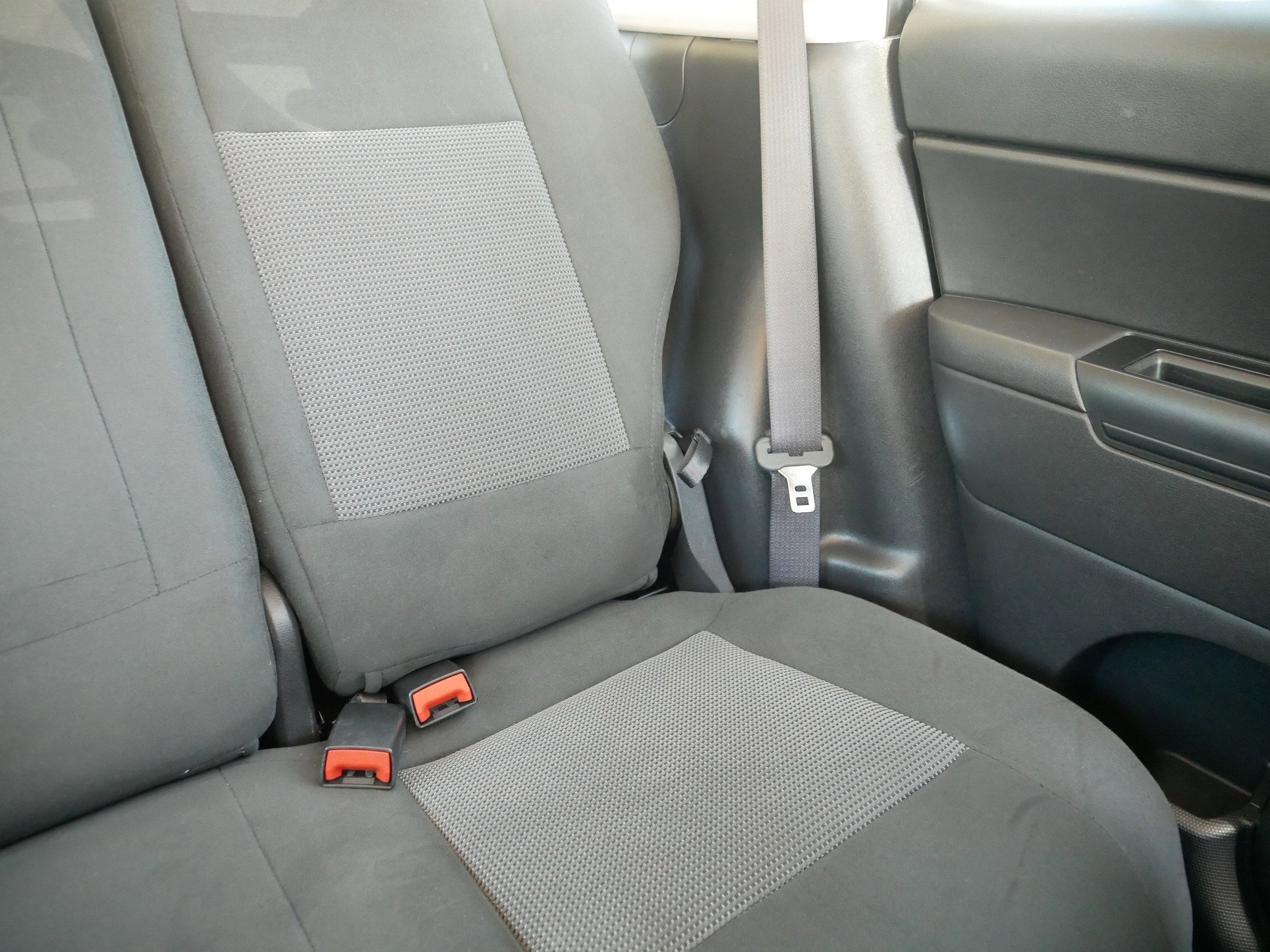 Used 2017 Mojave Sand Clearcoat Jeep Latitude image 14