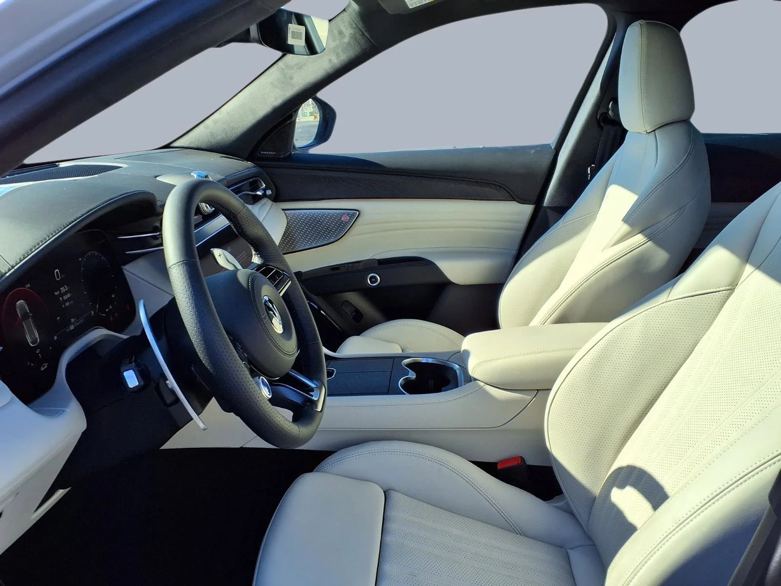 2026 Maserati Grecale Modena V6 - Photo 8