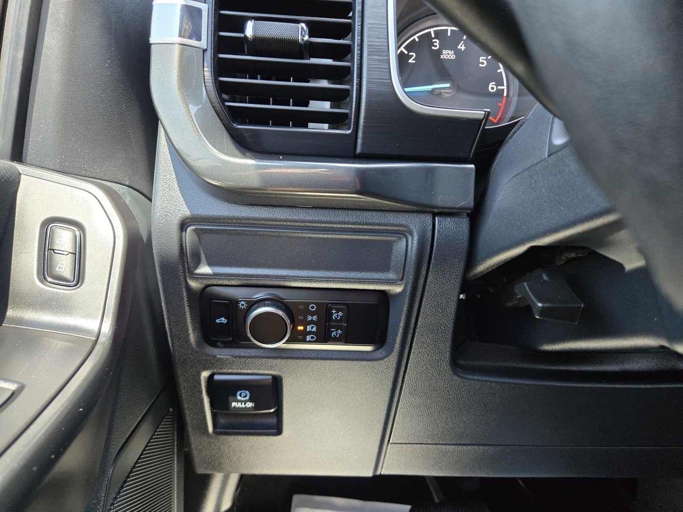 Used 2023 Blue Ford XLT image 23