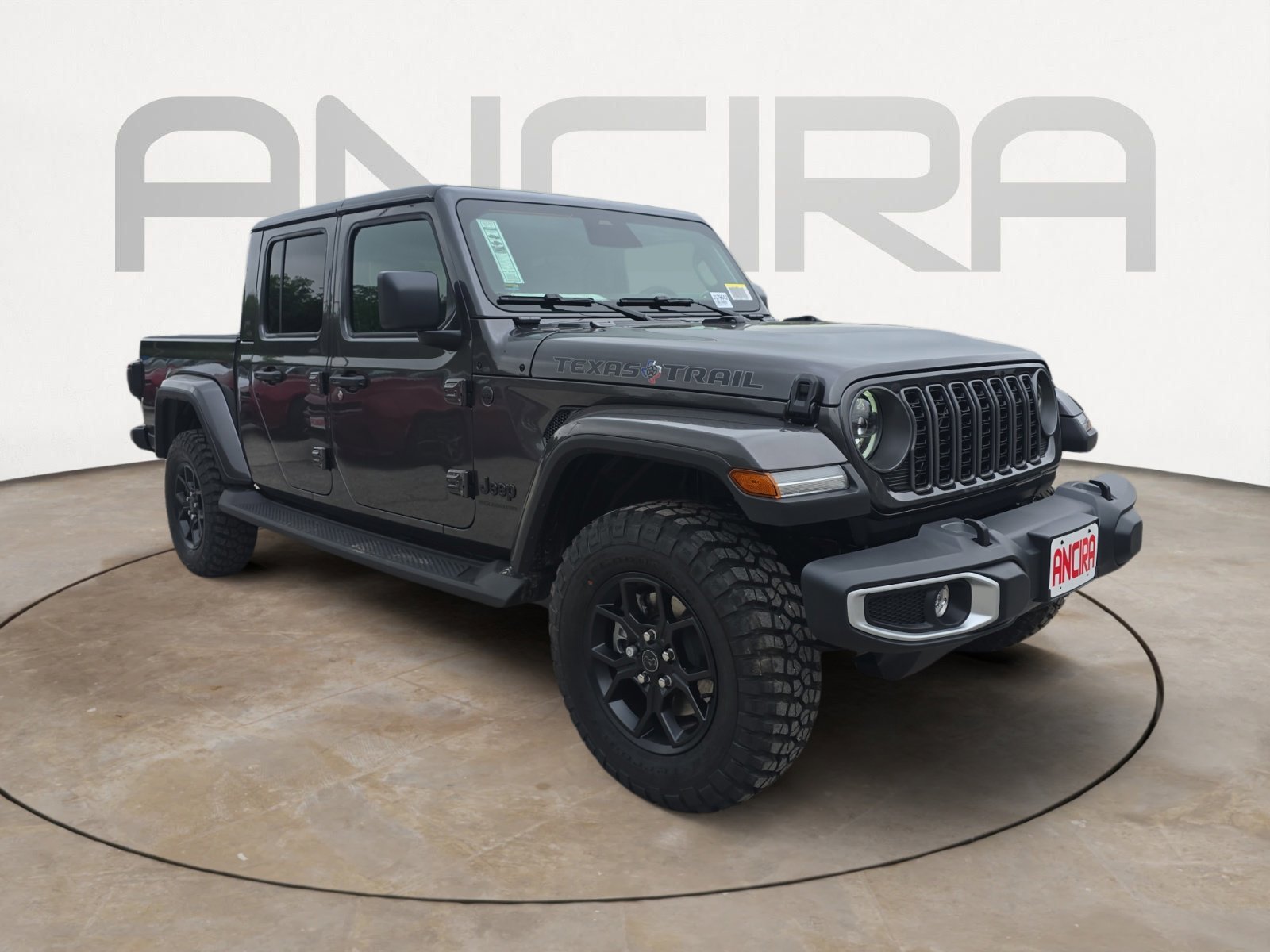 New 2026 Granite Crystal Metallic Clearcoat Jeep Texas Trail image 4