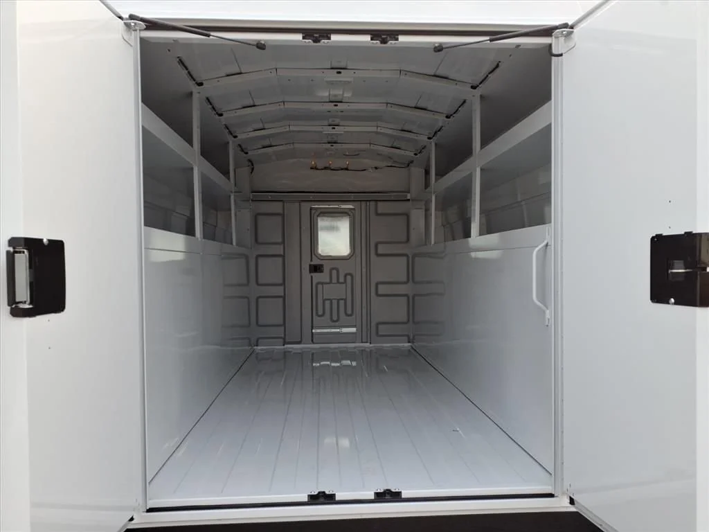 New 2025 Summit White Chevrolet 1WT image 7