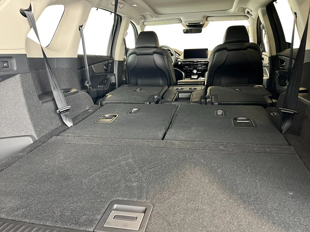 New 2026 Liquid Carbon Metallic Acura w/Technology Package image 36