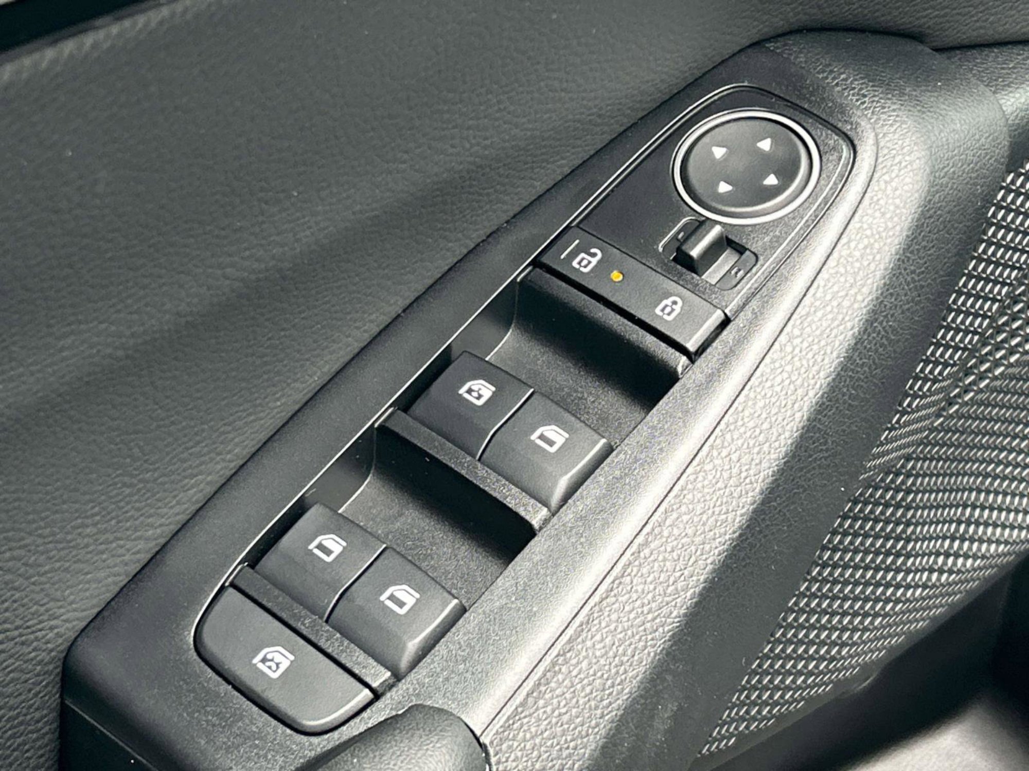New 2026 Steel Gray Kia EX image 22