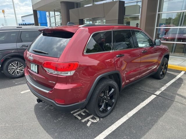Used 2014 Red Jeep Limited image 4