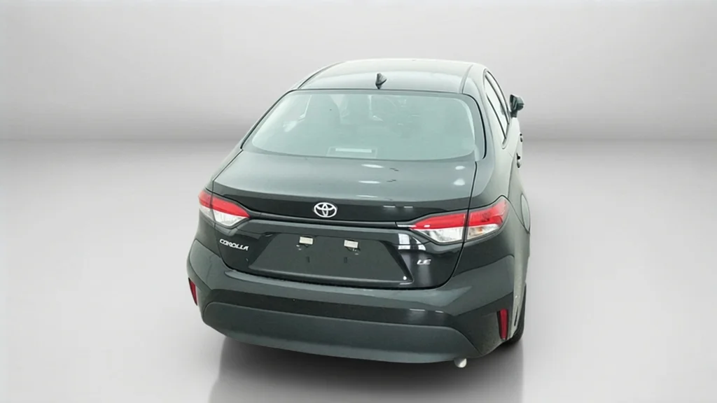 New 2027 Inked Toyota LE image 12