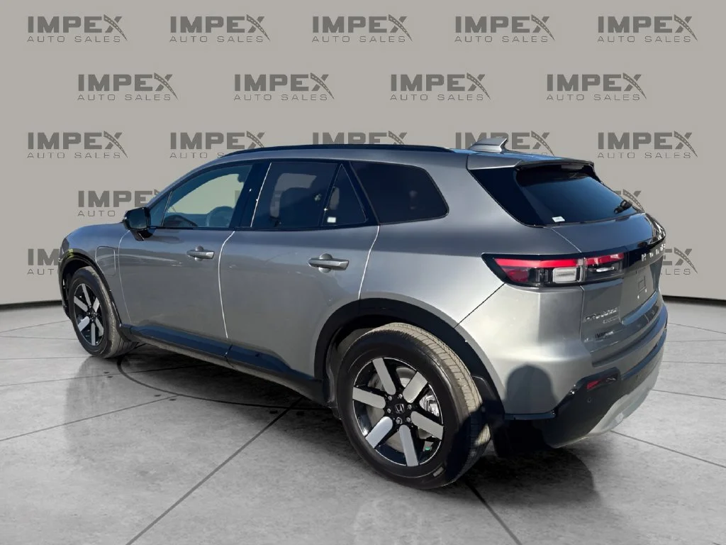 Used 2026 Gray Honda Touring image 3