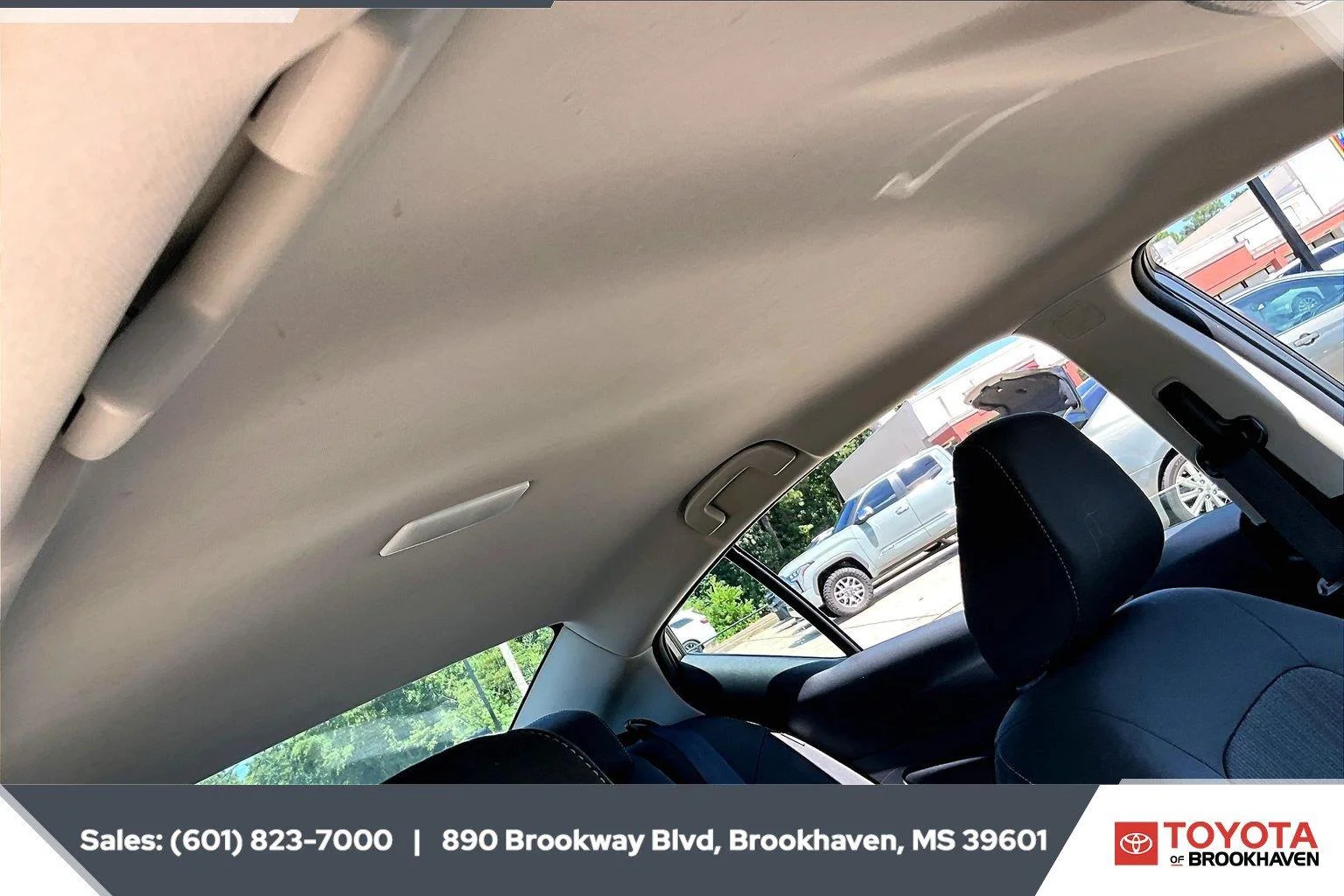 Used 2025 Gun Metallic Nissan SV image 16