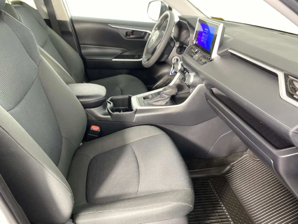 Used 2024 Ice Toyota LE image 11