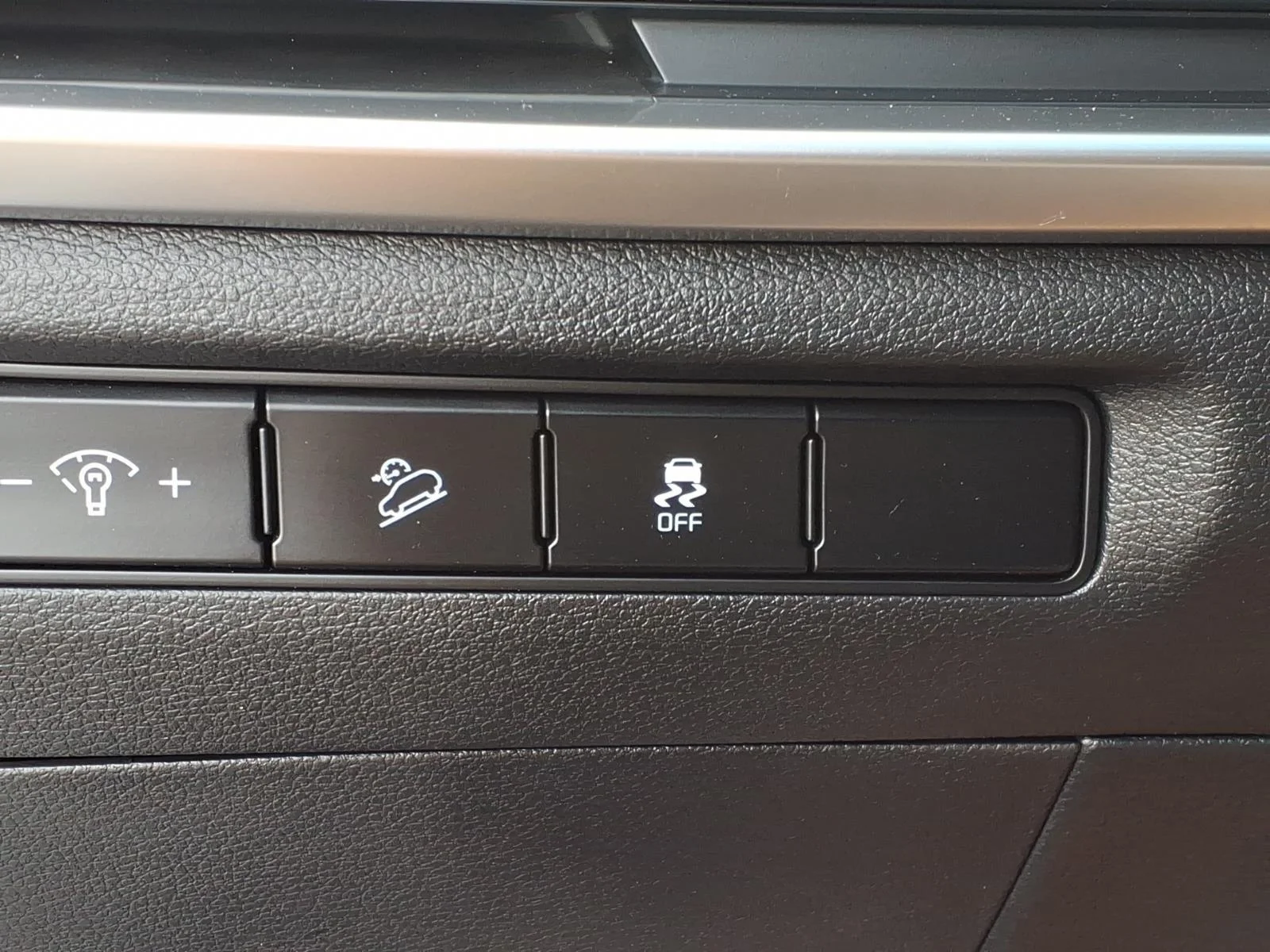 Used 2023  KIA S image 9