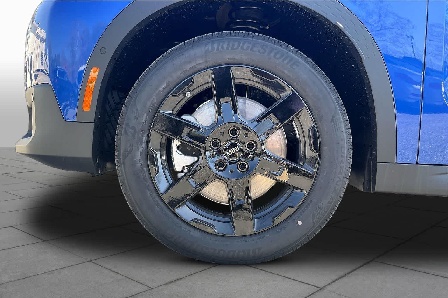 New 2026 Blazing Blue Metallic MINI Oxford Edition image 11