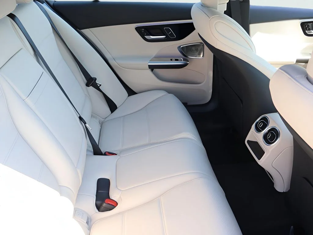 2025 Mercedes-Benz C-Class Sedan C 300 - Photo 14