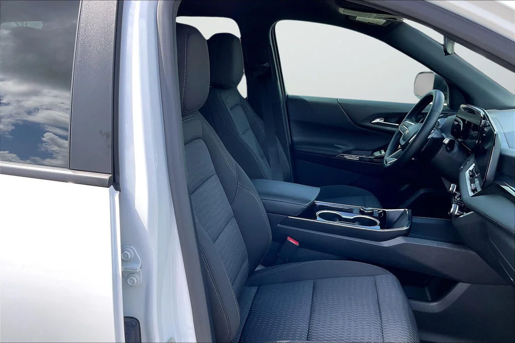 Used 2026 Summit White Chevrolet LT image 20
