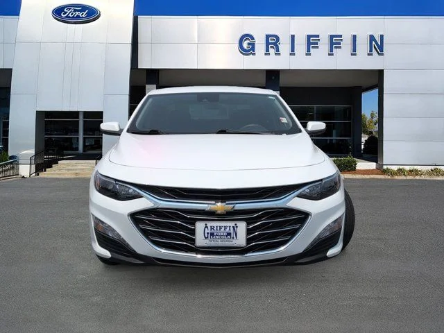Used 2025 Summit White Chevrolet LT image 12