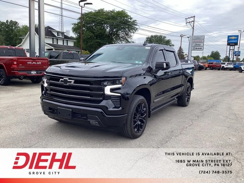 Used 2025 Black Chevrolet High Country image 3