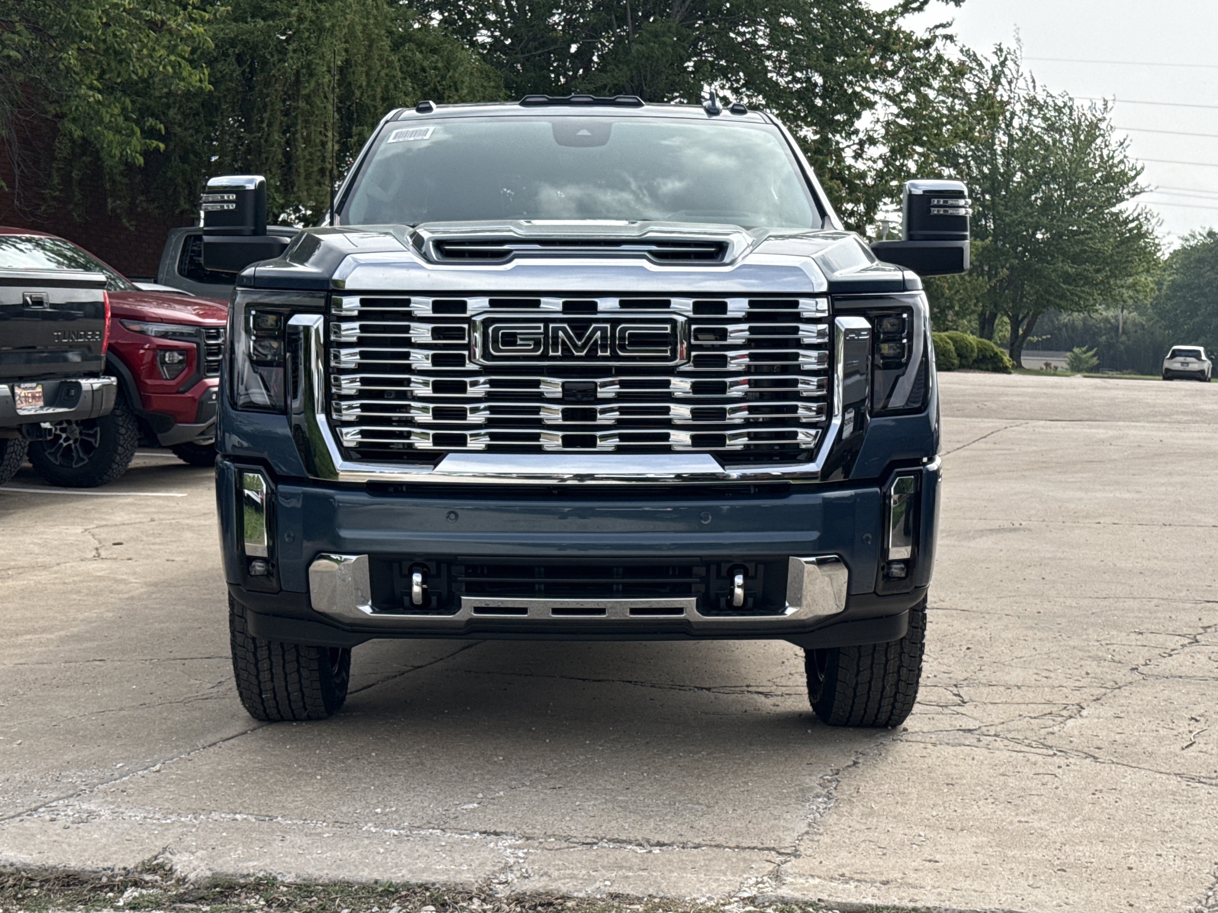 2026 GMC Sierra 2500HD Denali - Photo 10