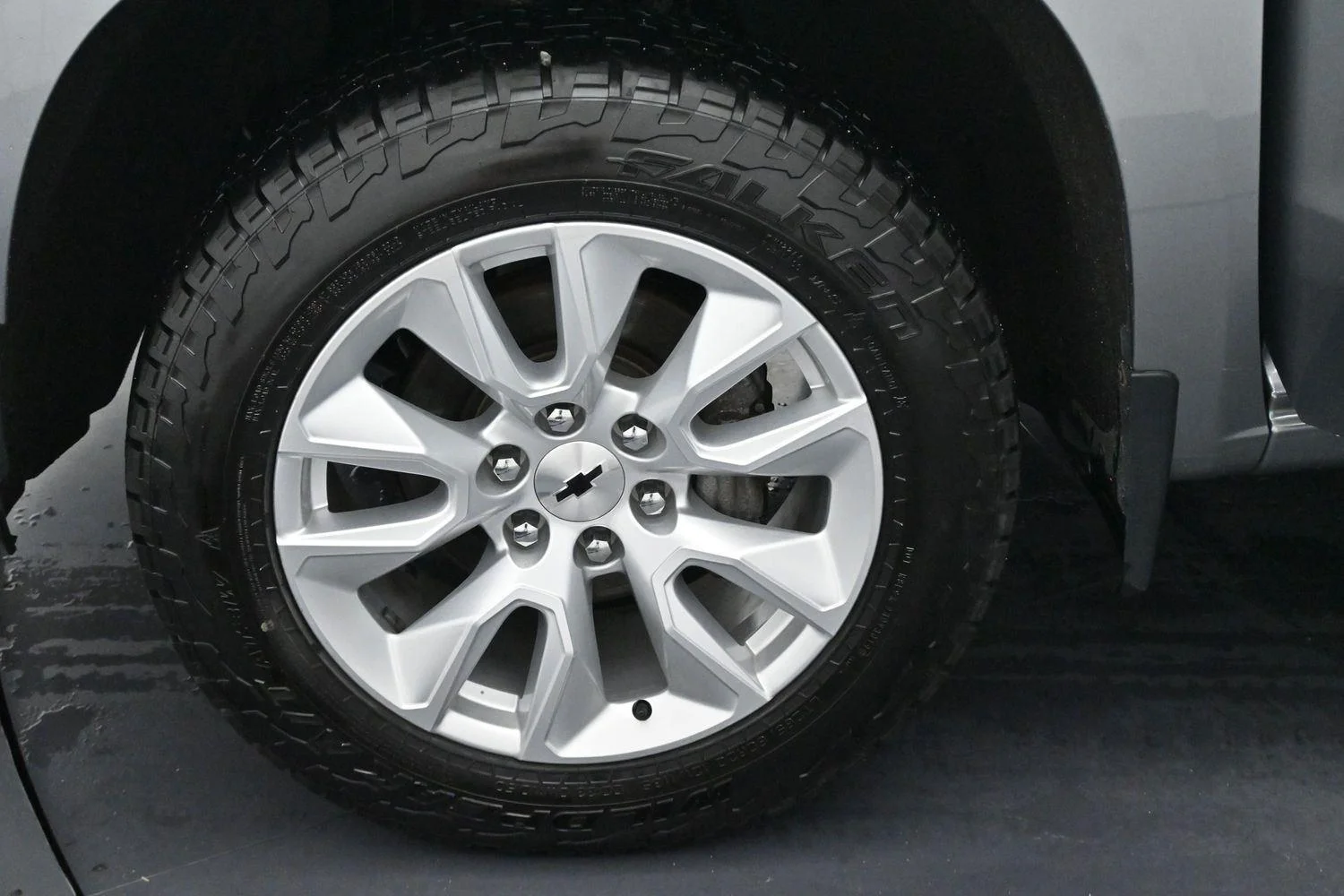 Used 2021 SATIN STEEL METALLIC Chevrolet Custom image 35