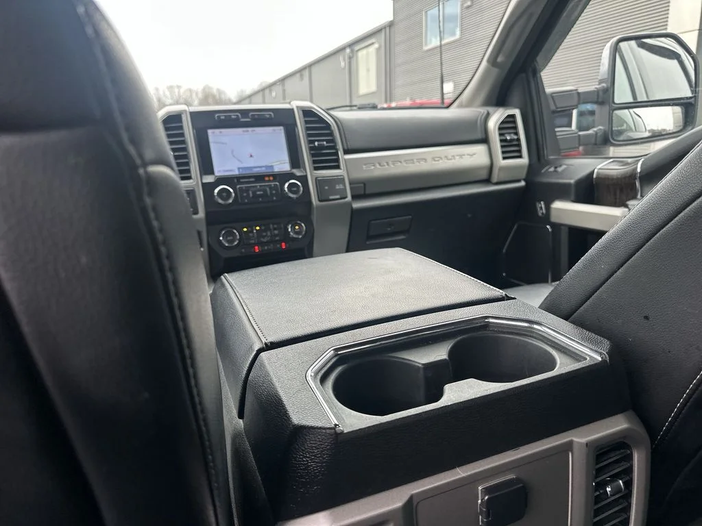 Used 2021 Black Ford Lariat image 27