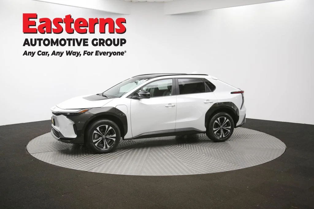 Used 2023 White Toyota XLE image 57