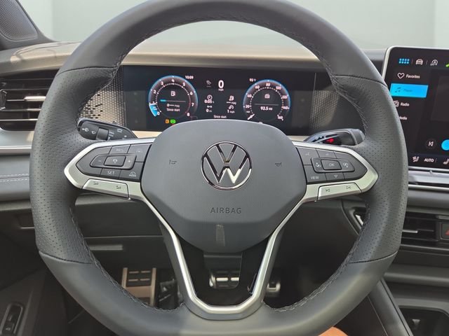 New 2026 Black Volkswagen 2.0T SE R-Line Black image 19