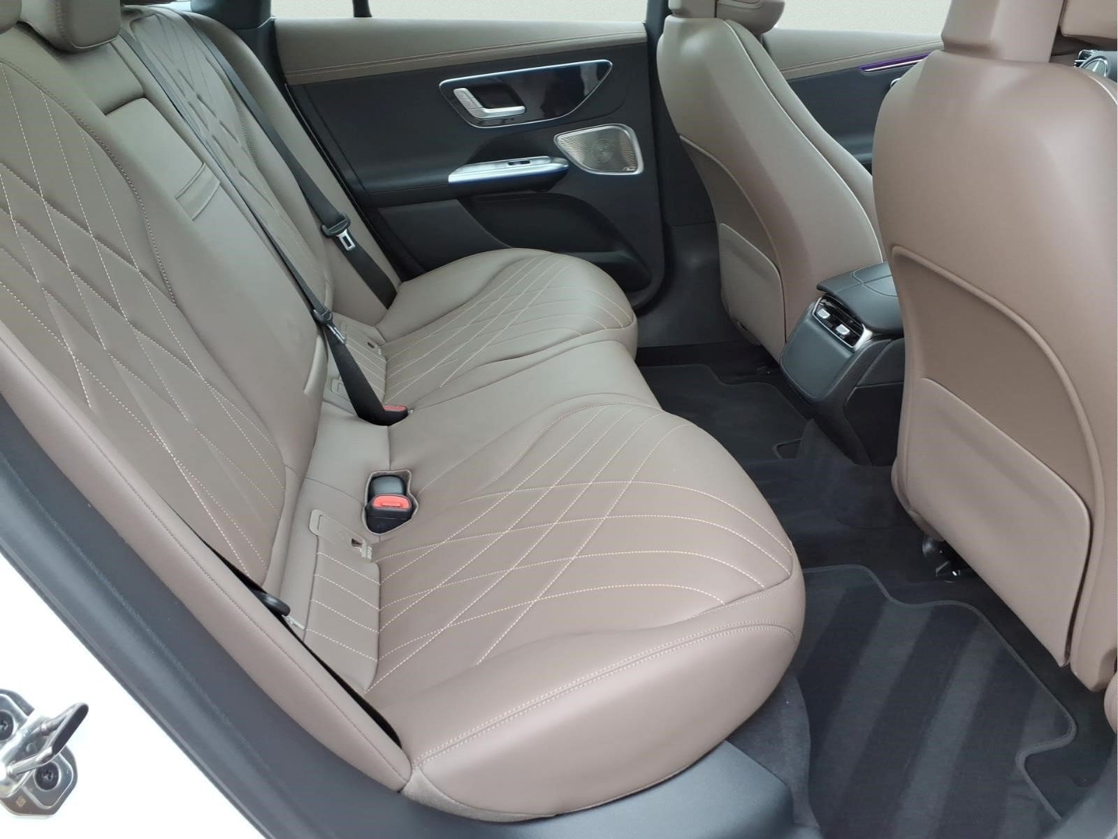 Certified Used 2023 Polar White Mercedes-Benz EQE 350 4MATIC®+ Sedan image 27