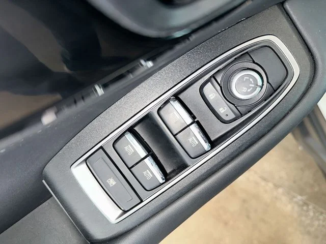 Used 2022 White Subaru Limited image 17