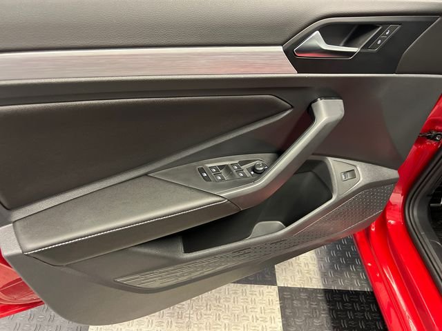 New 2026 Red Volkswagen 1.5T Sport image 7
