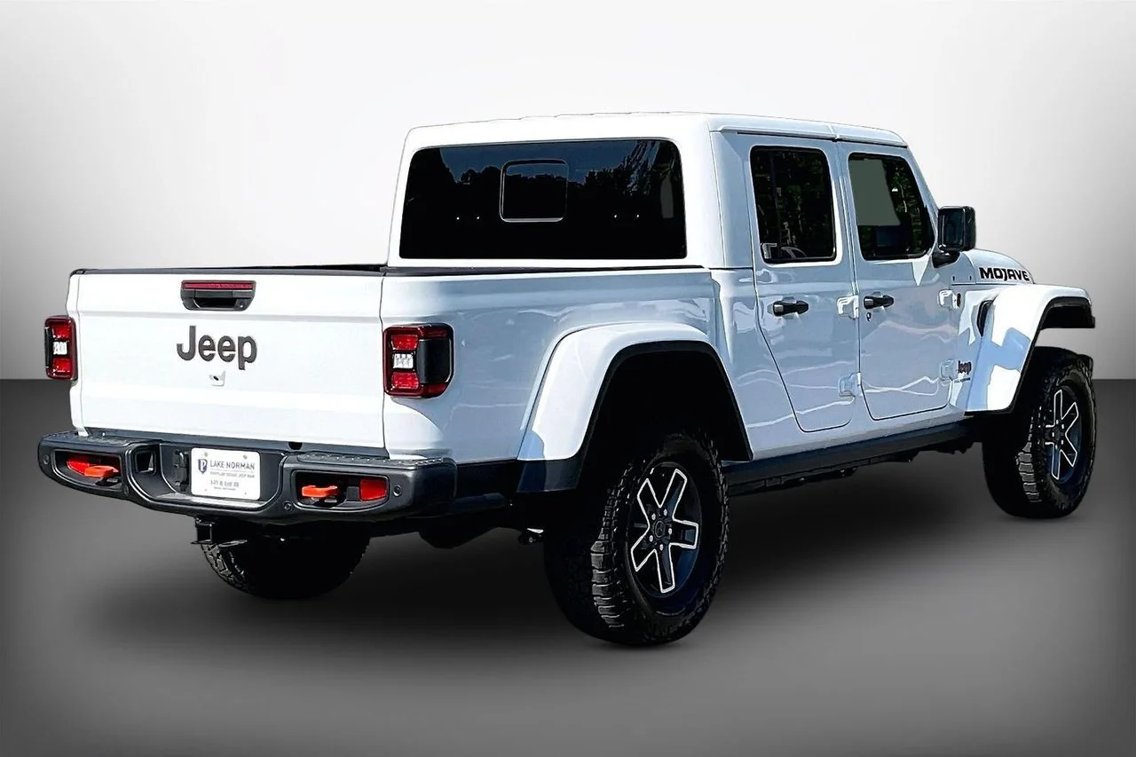 2026 Jeep Gladiator Mojave X - Photo 8
