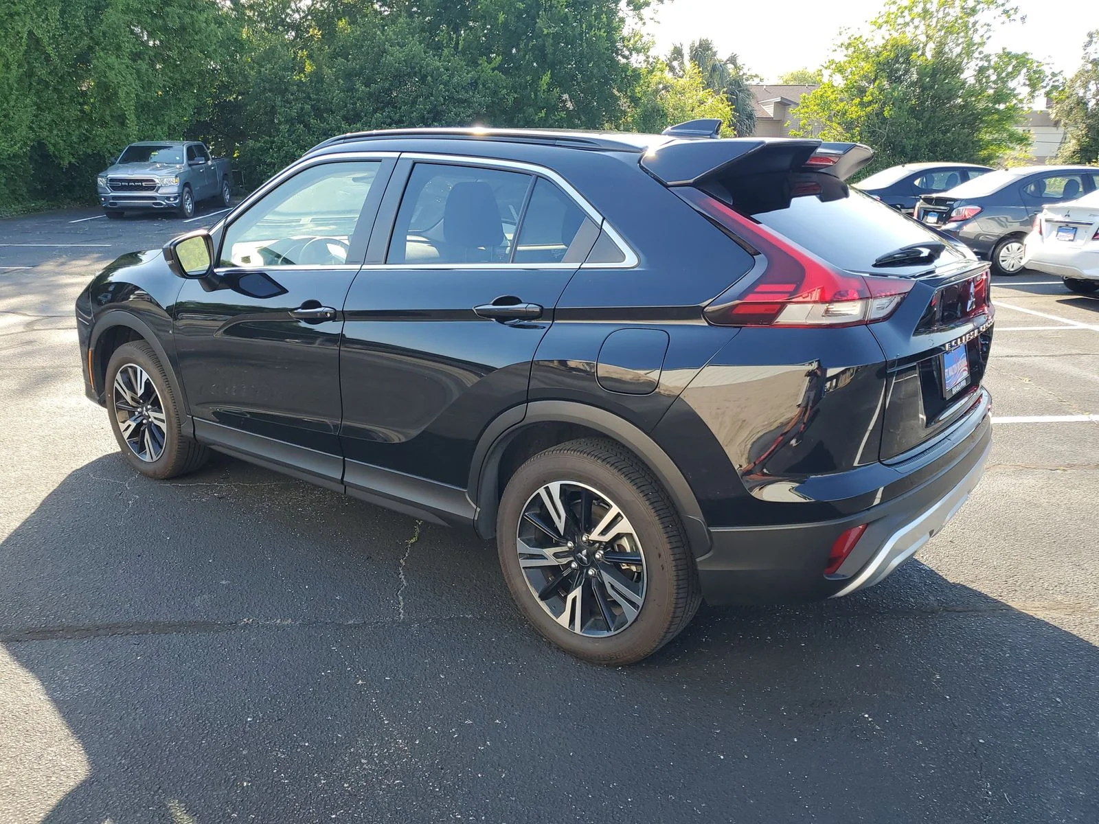 2024 Mitsubishi Eclipse Cross SE - Photo 3