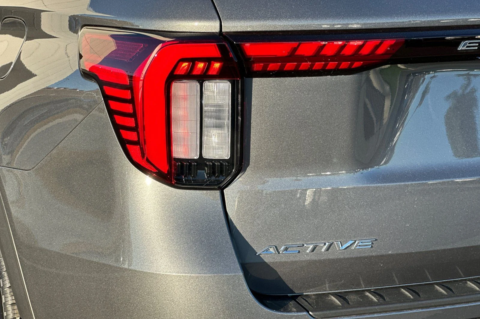 New 2026 Carbonized Gray Metallic Ford Active image 27