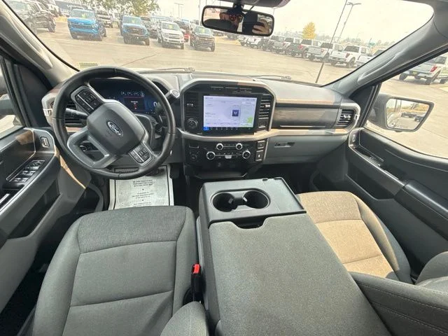 Used 2024 Silver Ford XLT image 8