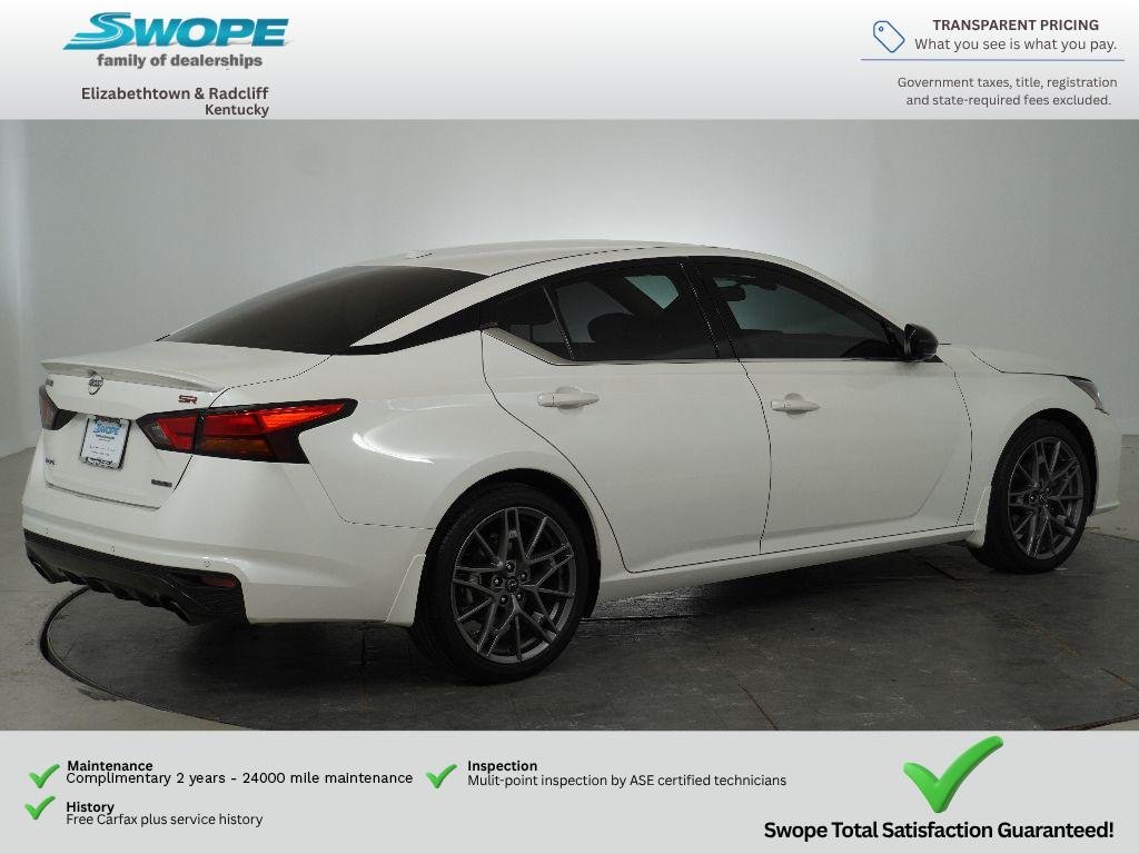 Used 2024 Pearl White Tricoat Nissan 2.0 SR image 4